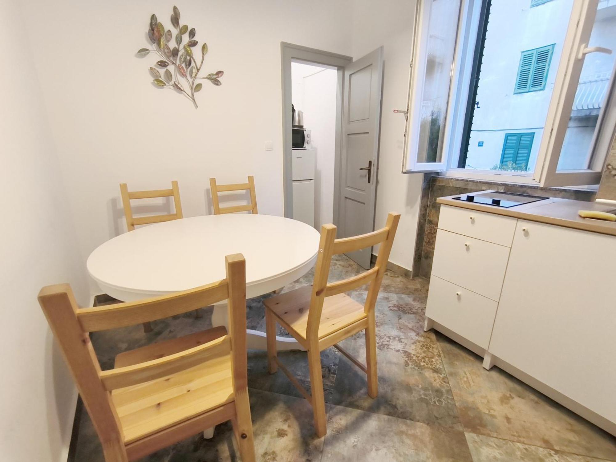 Bright And Colourful Apartment Luce -Sandy Beach 斯普利特 外观 照片